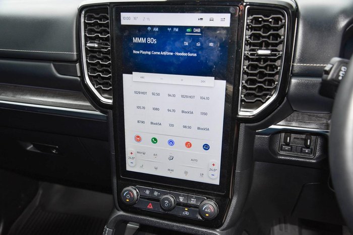 2024 Ford Everest Platinum