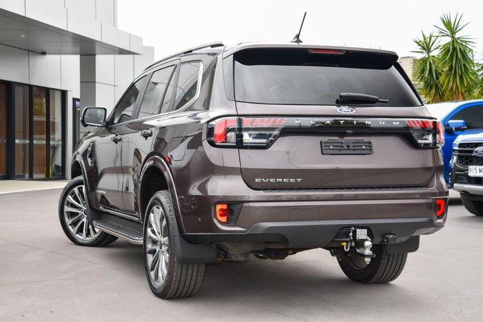 2024 Ford Everest Platinum