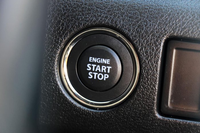2024 Suzuki Vitara Shadow LY Series II Savannah Ivory
