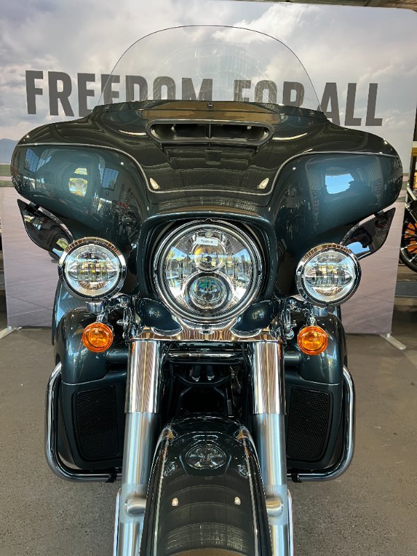 2025 Harley-davidson FLHTCUTG TRI GLIDE U/CLC 114 IRON HORSE METALLIC