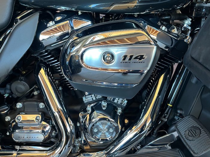 2025 Harley-davidson FLHTCUTG TRI GLIDE U/CLC 114 IRON HORSE METALLIC