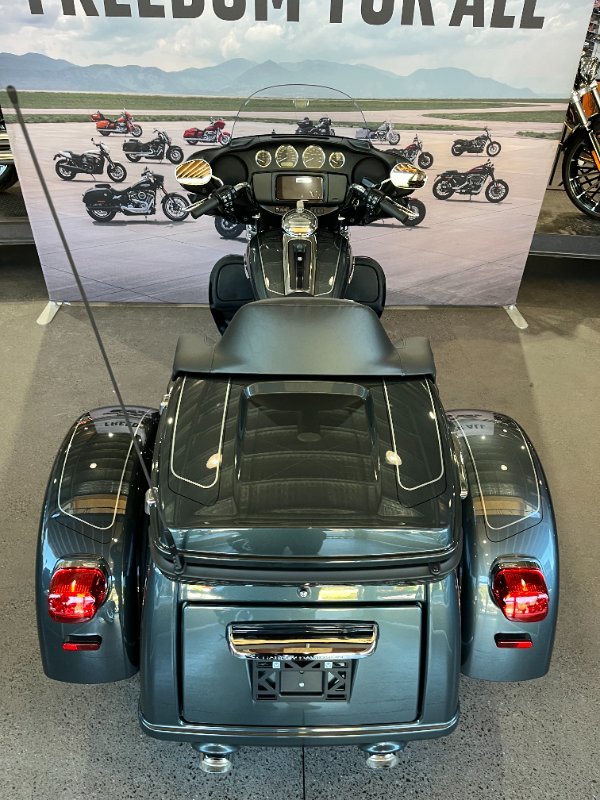 2025 Harley-davidson FLHTCUTG TRI GLIDE U/CLC 114 IRON HORSE METALLIC