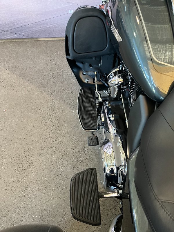 2025 Harley-davidson FLHTCUTG TRI GLIDE U/CLC 114 IRON HORSE METALLIC