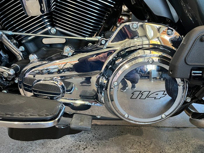 2025 Harley-davidson FLHTCUTG TRI GLIDE U/CLC 114 IRON HORSE METALLIC