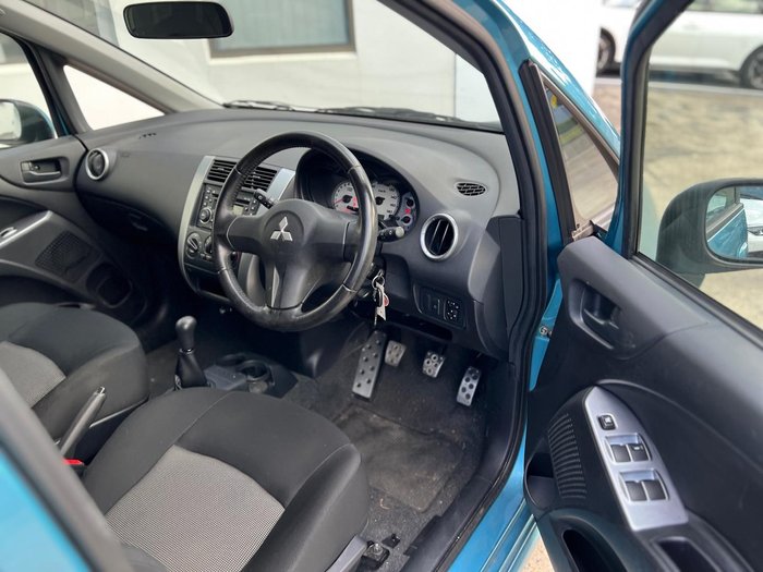 2011 Mitsubishi Colt VR-X
