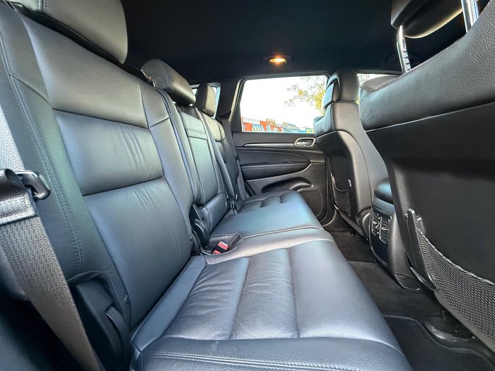 2014 Jeep Grand Cherokee Laredo WK MY15 4X4 Dual Range Billet Silver