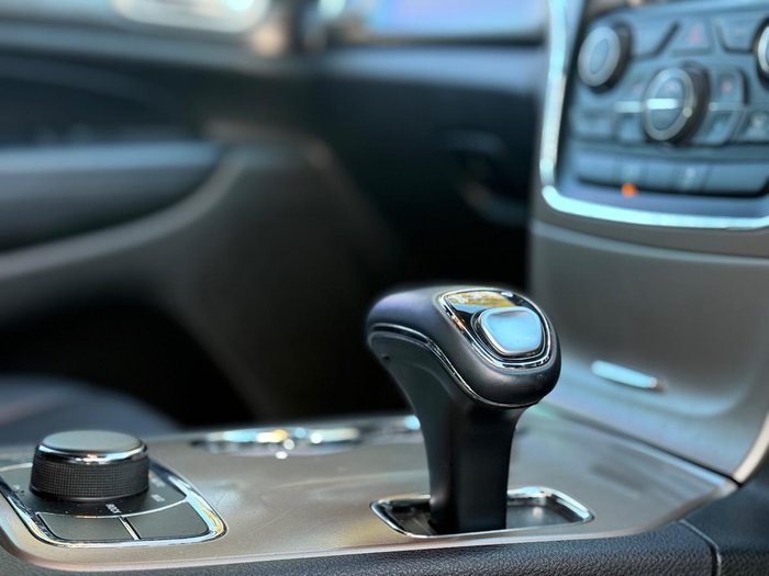 2014 Jeep Grand Cherokee Laredo WK MY15 4X4 Dual Range Billet Silver