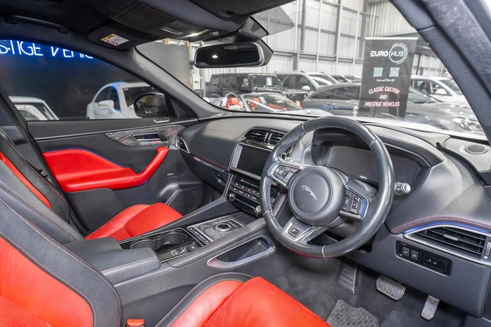 2016 Jaguar F-PACE 30d R-Sport