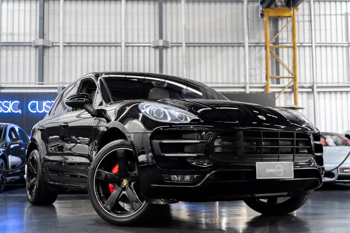 2015 Porsche Macan Turbo