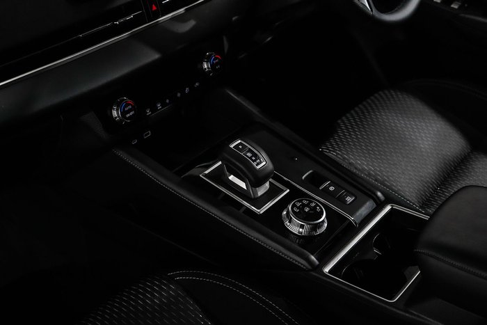 2024 Mitsubishi Outlander LS