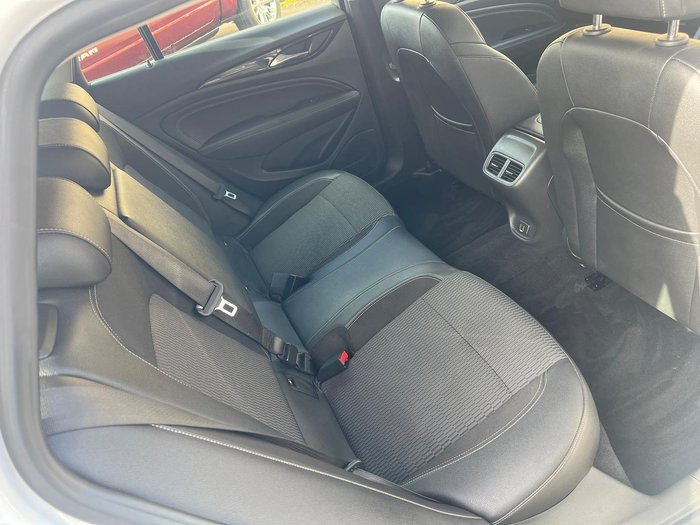 2018 Holden Commodore RS
