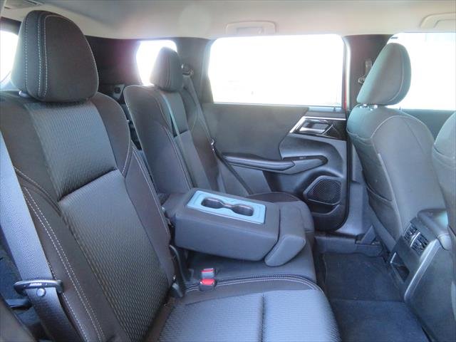 2023 MITSUBISHI OUTLANDER LS 7 SEAT (AWD)
