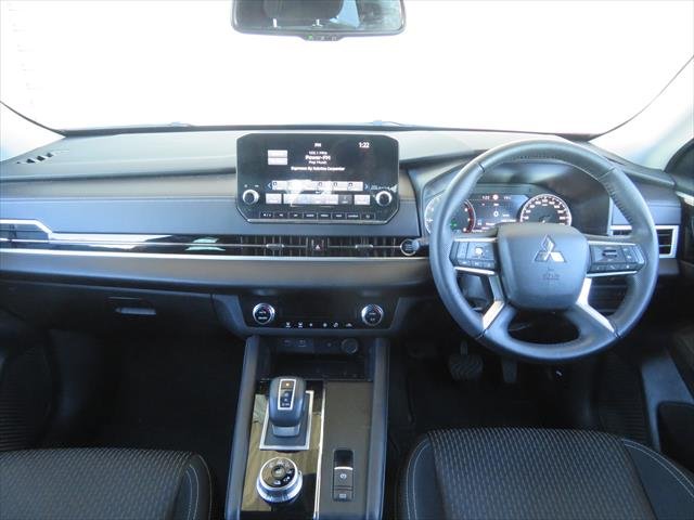2023 MITSUBISHI OUTLANDER LS 7 SEAT (AWD)