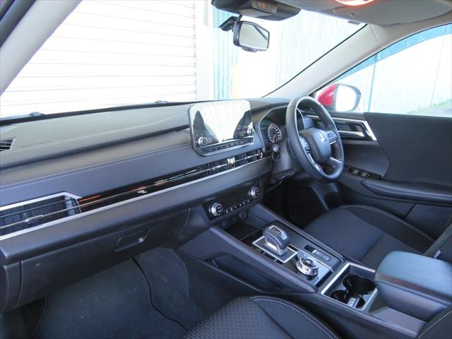 2023 MITSUBISHI OUTLANDER LS 7 SEAT (AWD)