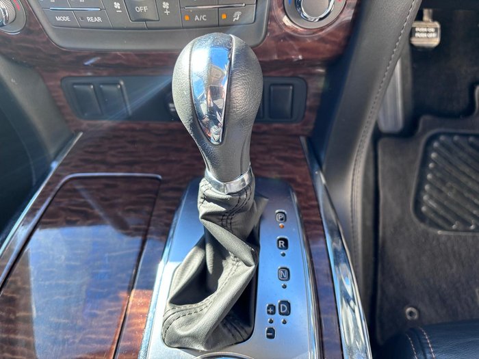 2023 Nissan Patrol Ti
