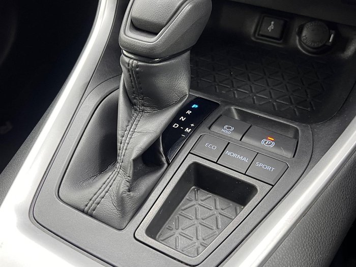 2022 Toyota RAV4 GX