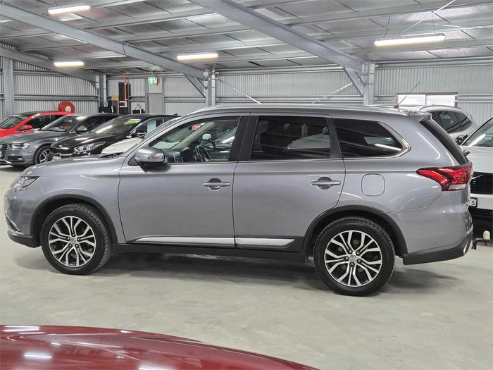 2016 Mitsubishi Outlander XLS