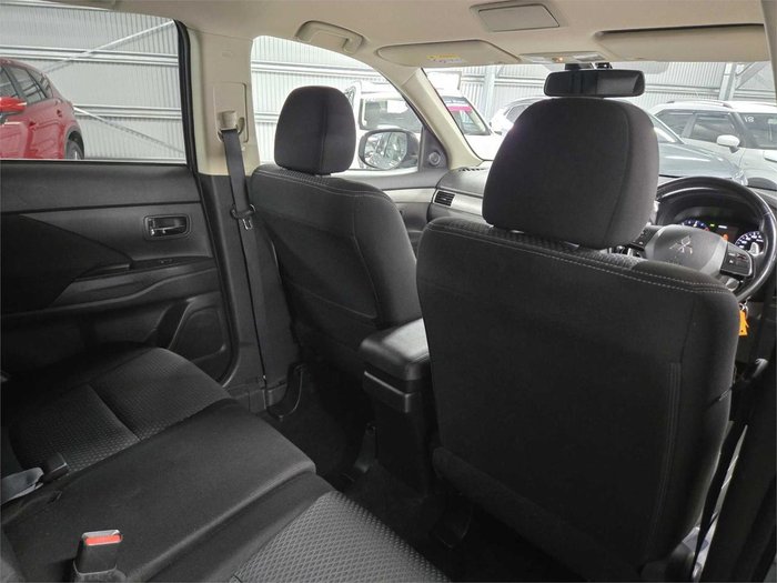 2016 Mitsubishi Outlander XLS