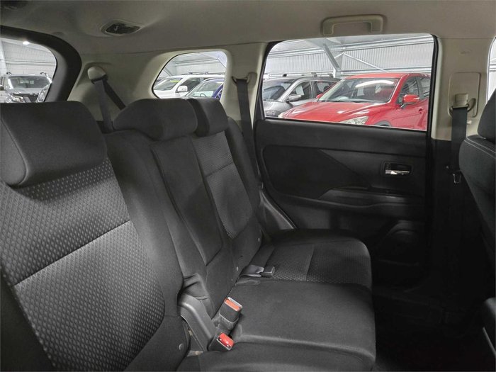 2016 Mitsubishi Outlander XLS