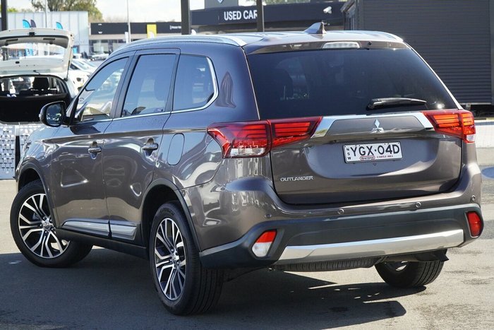 2017 Mitsubishi Outlander LS