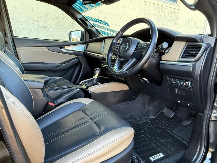 2023 Mazda BT-50 SP