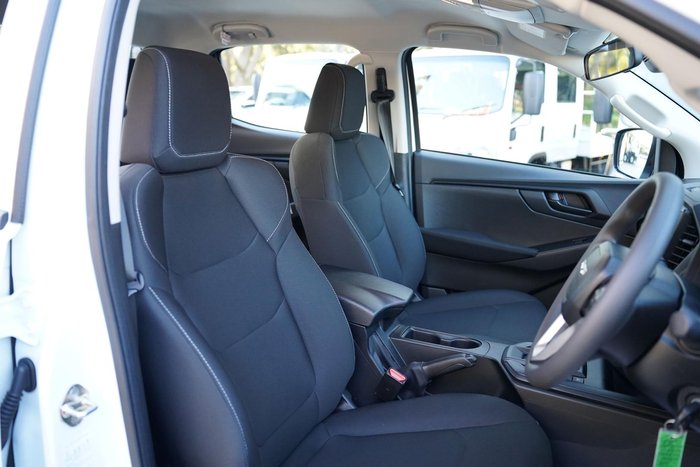 2024 Isuzu D-MAX SX