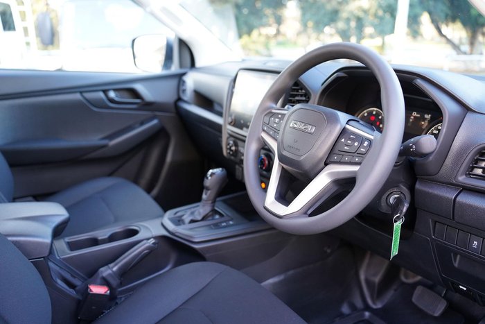 2024 Isuzu D-MAX SX