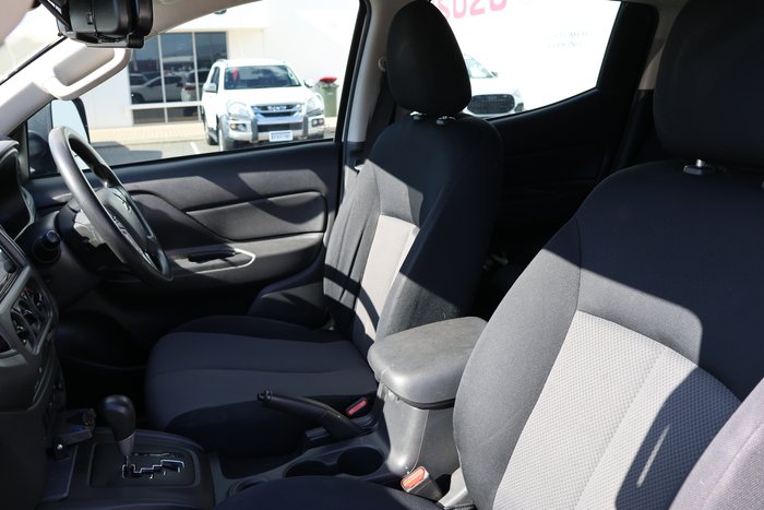 2019 Mitsubishi Triton GLX ADAS