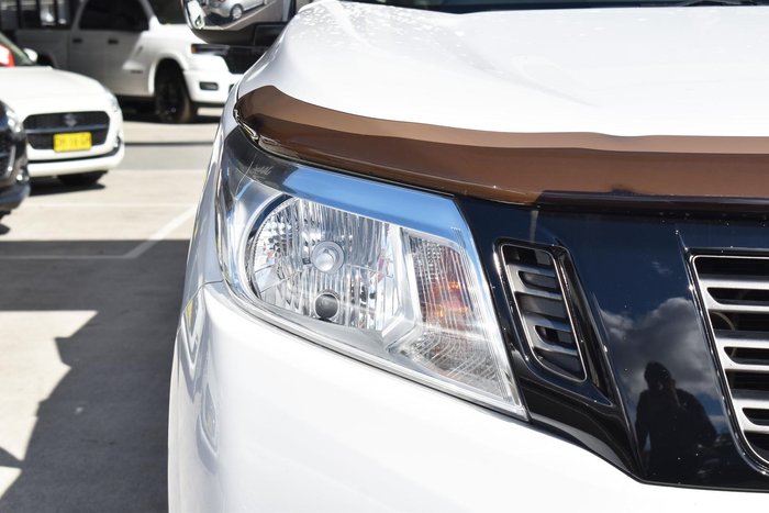 2019 Nissan Navara RX