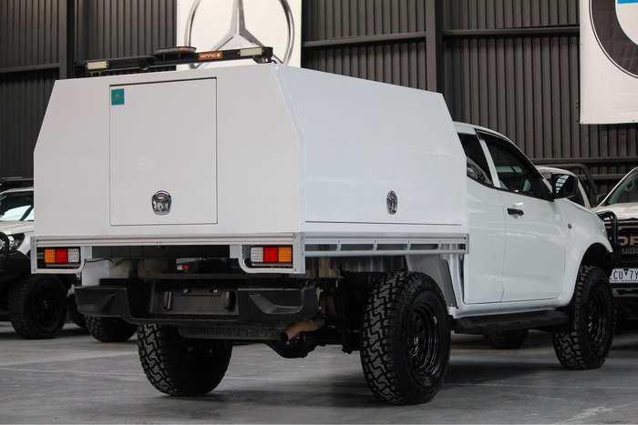 2022 Isuzu D-MAX SX MY22 4X4 Dual Range Mineral White