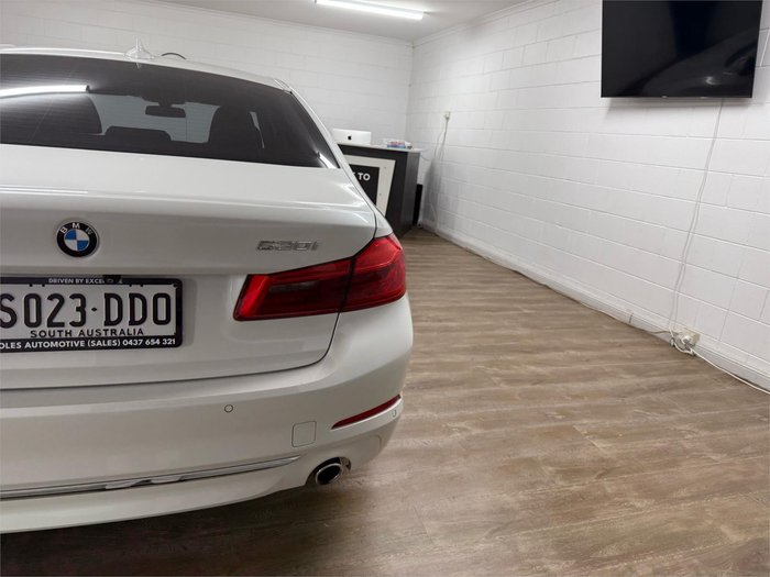 2017 BMW 5 Series 530i Luxury Line