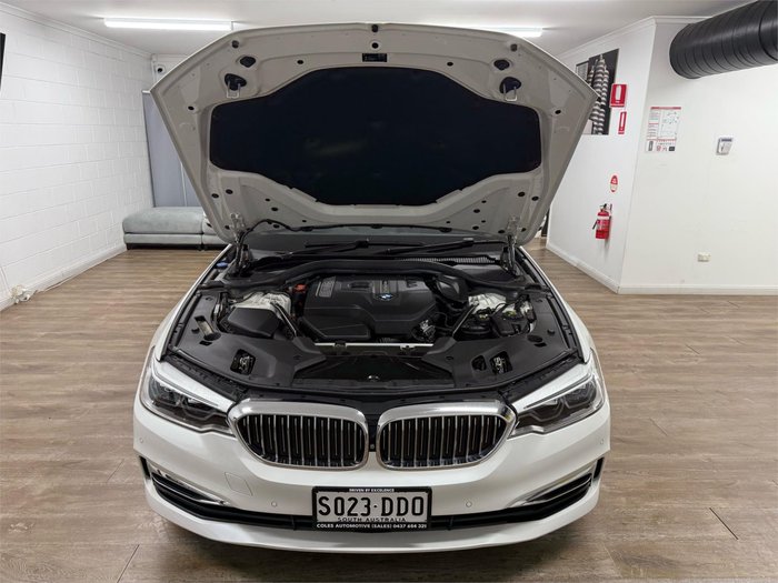 2017 BMW 5 Series 530i Luxury Line