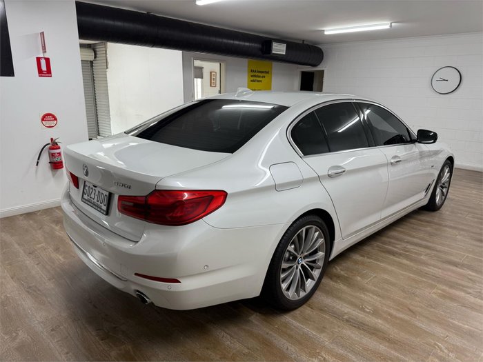 2017 BMW 5 Series 530i Luxury Line