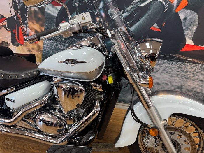 2013 Suzuki VL800T (BOULEVARD C50T) WHITE