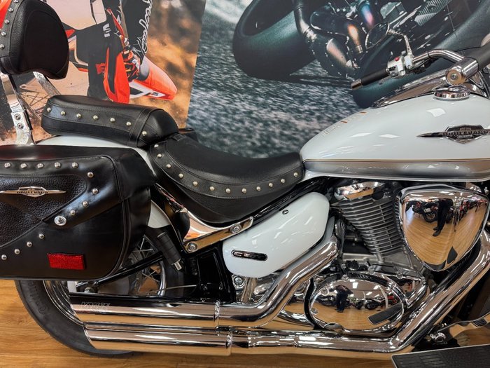 2013 Suzuki VL800T (BOULEVARD C50T) WHITE