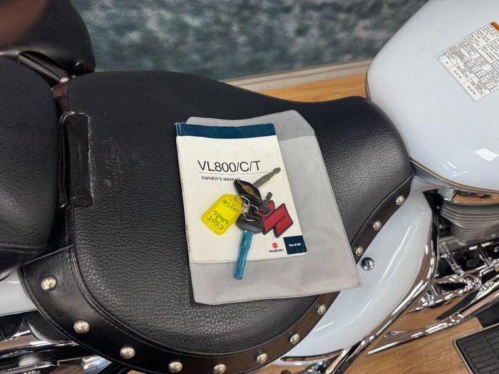 2013 Suzuki VL800T (BOULEVARD C50T) WHITE