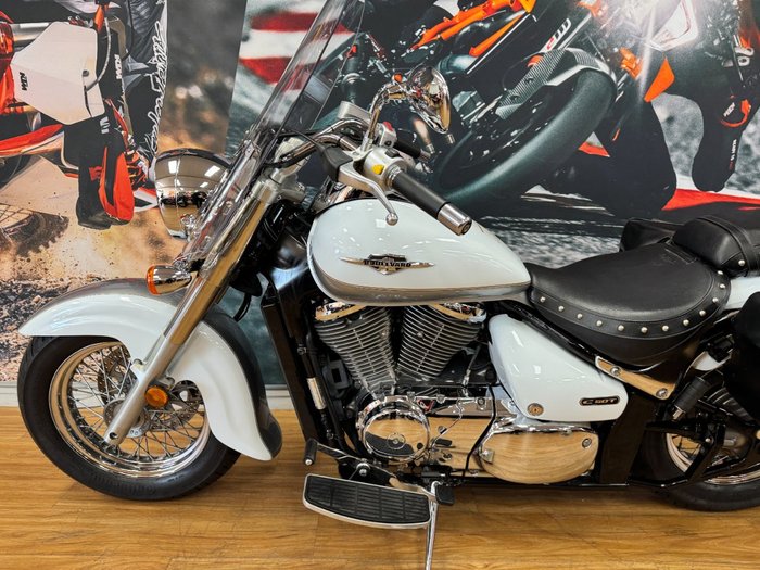 2013 Suzuki VL800T (BOULEVARD C50T) WHITE