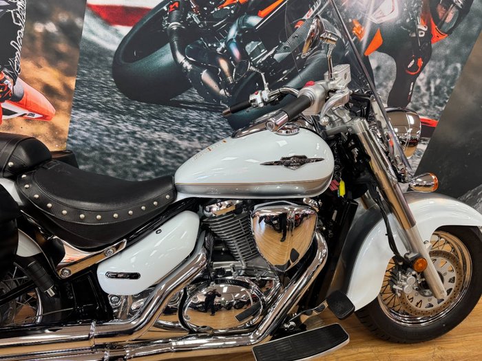 2013 Suzuki VL800T (BOULEVARD C50T) WHITE