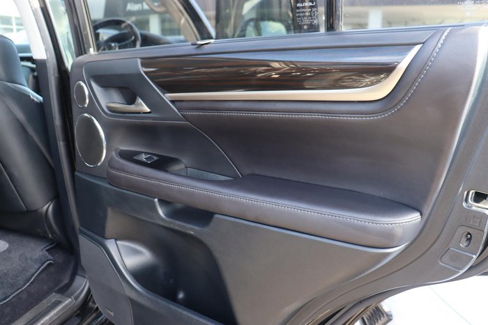 2016 Lexus LX 570