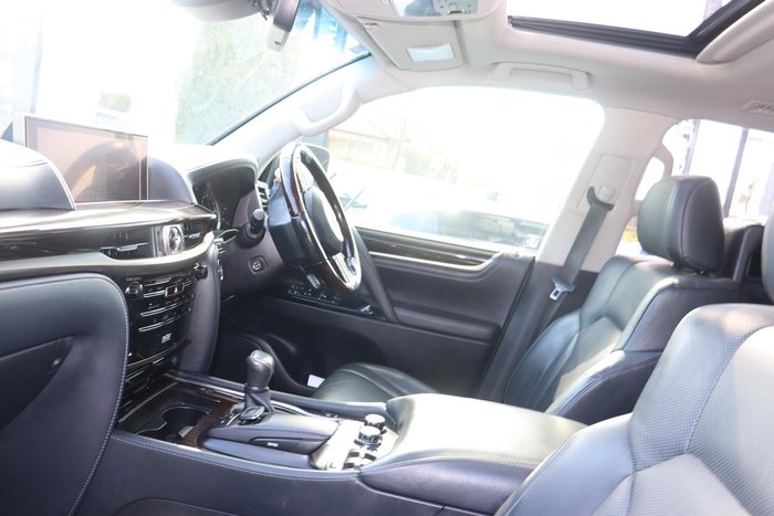 2016 Lexus LX 570