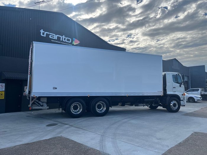 2025 Hino 500 Series FL2628 Auto White