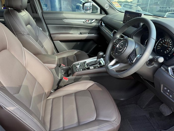 2025 Mazda CX-5 G25 Akera