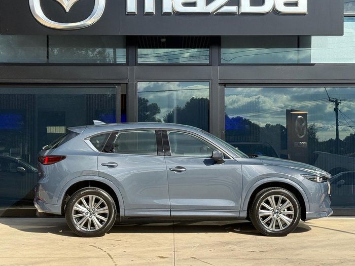 2025 Mazda CX-5 G25 Akera