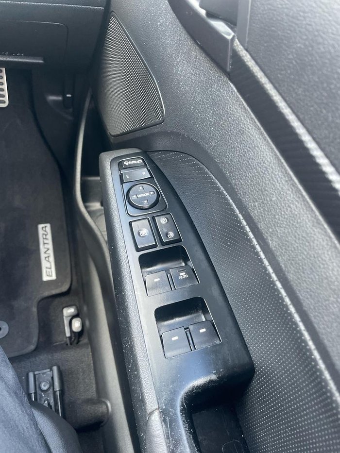 2017 Hyundai Elantra SR Turbo