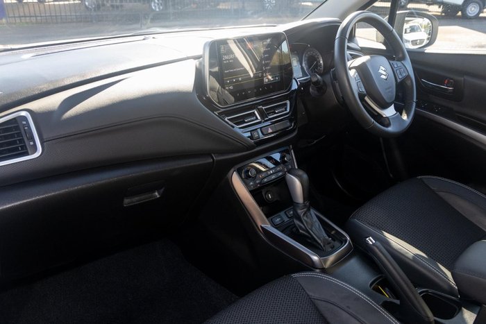 2023 Suzuki S-Cross GLX