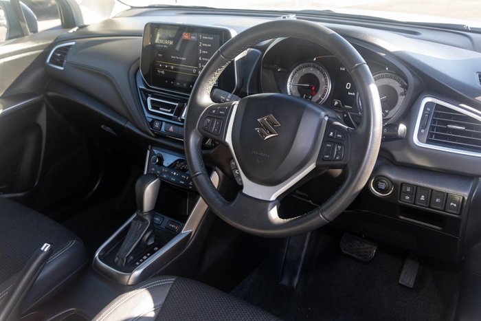 2023 Suzuki S-Cross GLX
