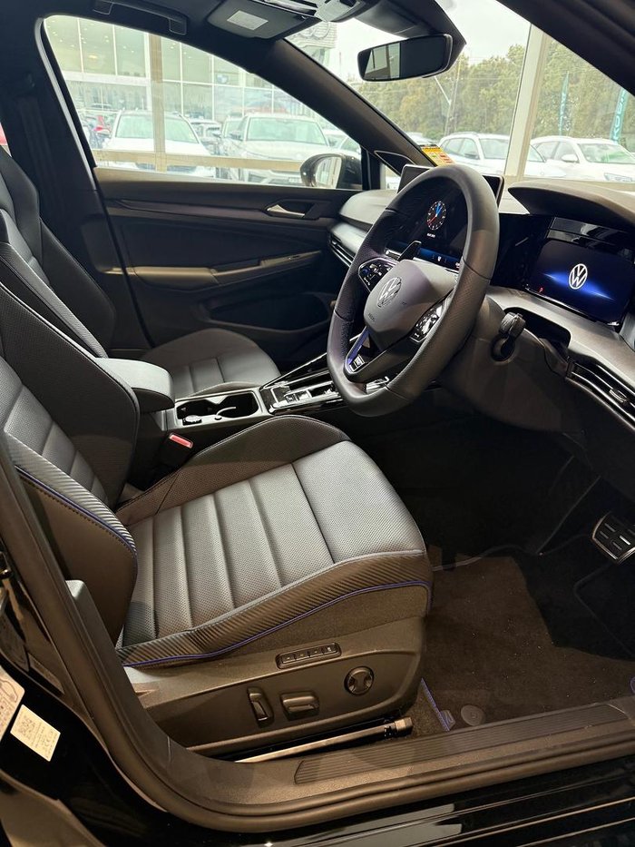 2025 Volkswagen Golf R Black Edition