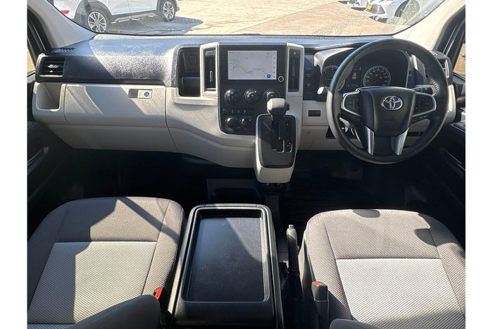 2023 Toyota Hiace Commuter
