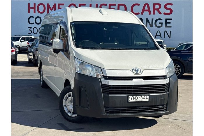 2023 Toyota Hiace Commuter