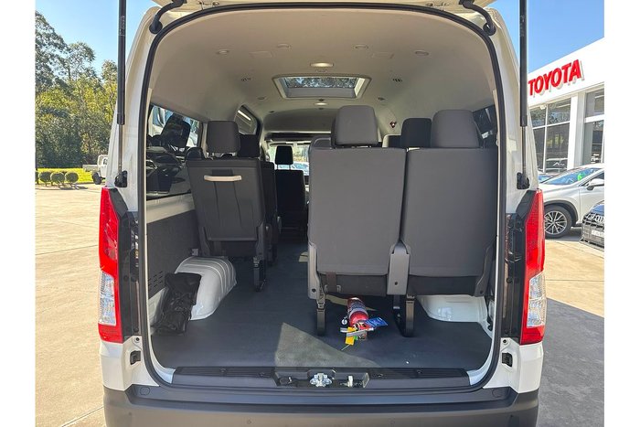 2023 Toyota Hiace Commuter